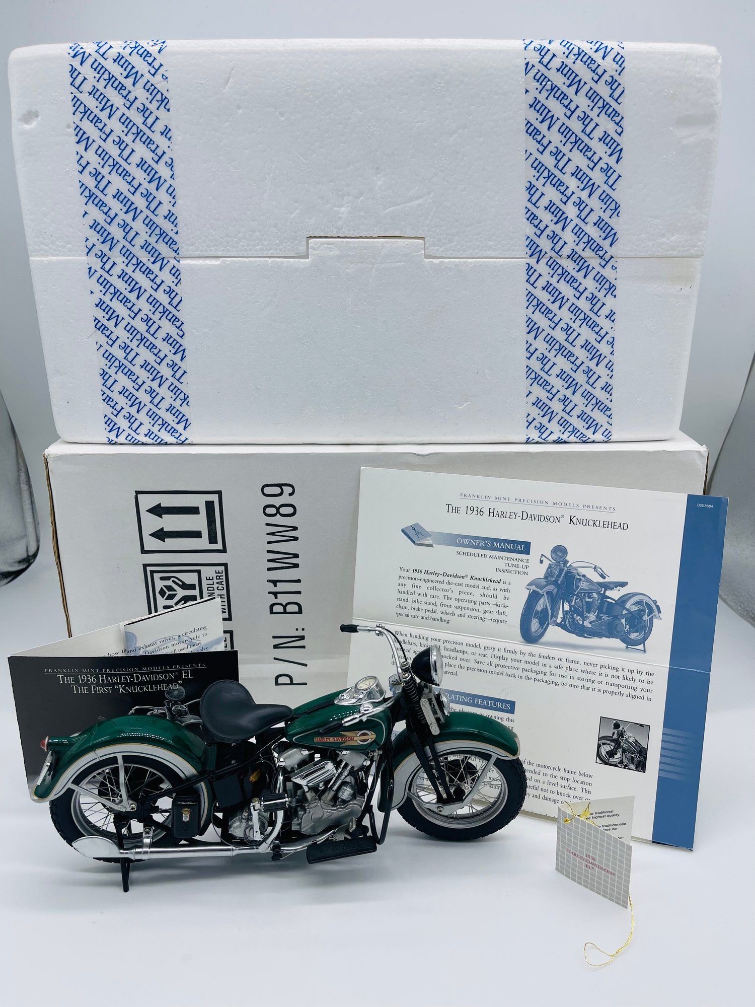 Franklin Mint 1936 Harley-Davidson Knucklehead precision model with box and manual